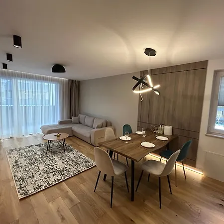 Apartment B-holiday Luxury Urban Plaza Brasov