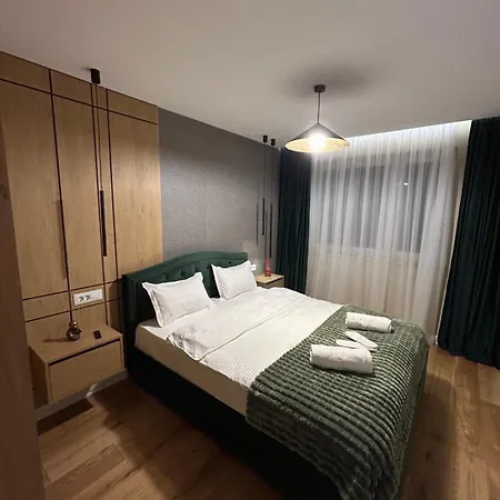 B-holiday Luxury Urban Plaza Apartment Brasov