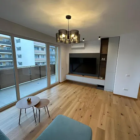 B-holiday Luxury Urban Plaza Brasov