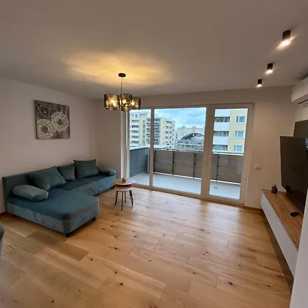 Apartment B-holiday Luxury Urban Plaza Brasov