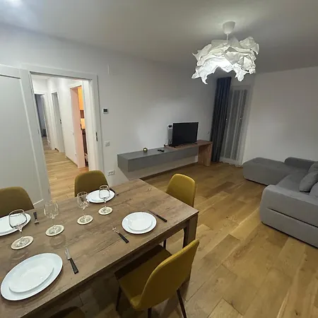 B-holiday Luxury Urban Plaza Brasov